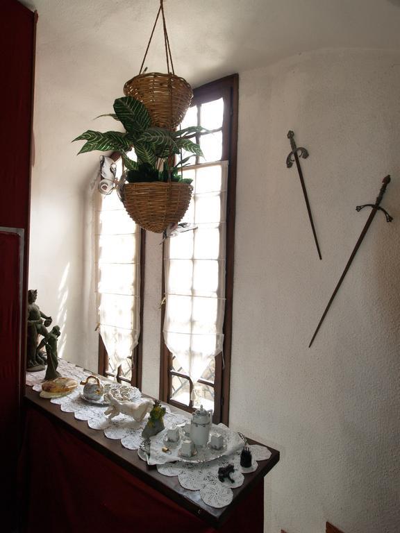 Bed and Breakfast Le Petit Chateau Dolceacqua Exterior foto